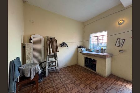 Casa à venda com 150m², 5 quartos e 2 vagas Casa à venda com 150m², 5 quartos e 2 vagasCozinha - Casa 02