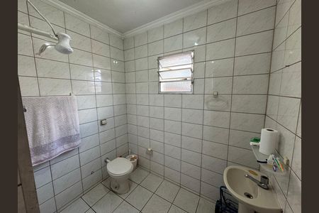 Casa à venda com 150m², 5 quartos e 2 vagas Casa à venda com 150m², 5 quartos e 2 vagasBanheiro 1 - Casa 03
