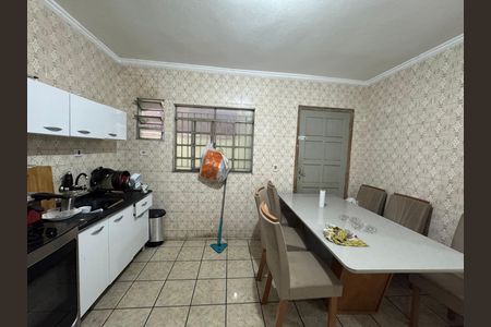 Casa à venda com 150m², 5 quartos e 2 vagas Casa à venda com 150m², 5 quartos e 2 vagasCozinha - Casa 01