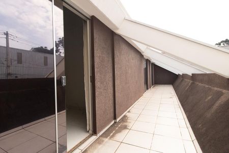 Sacada de casa à venda com 7 quartos, 850m² em Santa Quiteria, Curitiba