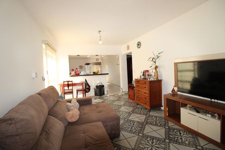 Sala de casa à venda com 5 quartos, 150m² em Vila Brasil, São Paulo