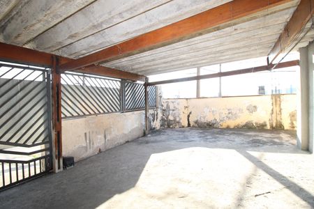 garagem de casa à venda com 5 quartos, 150m² em Vila Brasil, São Paulo