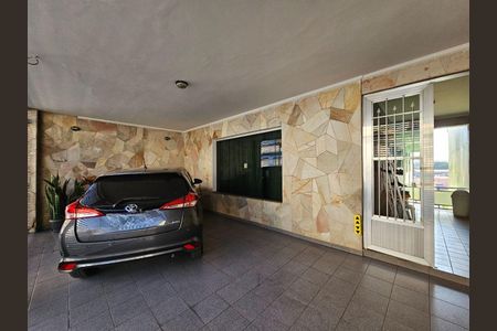 Casa à venda com 4 quartos, 200m² em Jardim Munhoz, Guarulhos