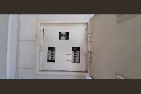 Apartamento à venda com 53m², 2 quartos e 1 vaga Apartamento à venda com 53m², 2 quartos e 1 vagaQuadro de Luz
