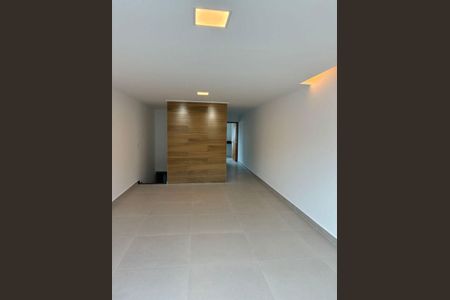 Casa à venda com 3 quartos, 111m² em Parque Rodrigues Alves, São Paulo