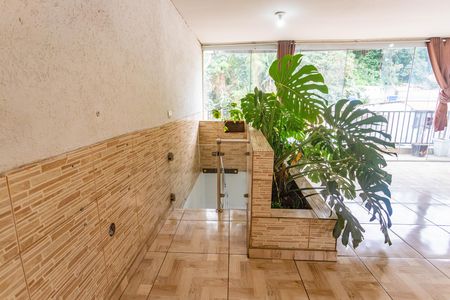 Entrada  de kitnet/studio para alugar com 1 quarto, 80m² em Eldorado, Diadema