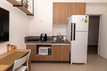 Cozinha de kitnet/studio para alugar com 1 quarto, 29m² em Pompeia, São Paulo