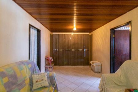 Sala 1 de casa à venda com 3 quartos, 219m² em Uberaba, Curitiba