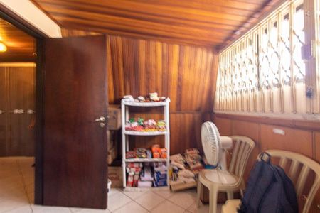 Escritório de casa à venda com 3 quartos, 219m² em Uberaba, Curitiba