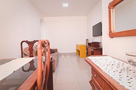 Sala de apartamento para alugar com 2 quartos, 66m² em Setor Bueno, Goiânia