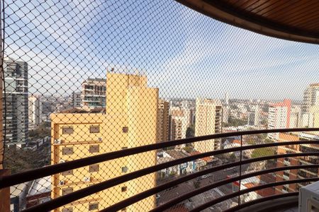 Apartamento à venda com 1 quarto, 108m² em Cambuí, Campinas