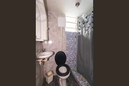 Banheiro de casa para alugar com 2 quartos, 50m² em Mangueira, São Gonçalo