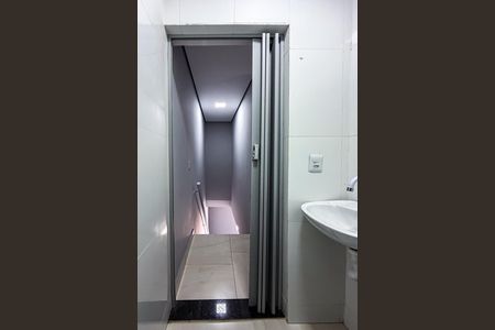 Apartamento para alugar com 45m², 2 quartos e sem vaga Apartamento para alugar com 45m², 2 quartos e sem vagaBanheiro 1