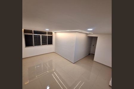 Sala de apartamento para alugar com 2 quartos, 53m² em Mutondo, São Gonçalo