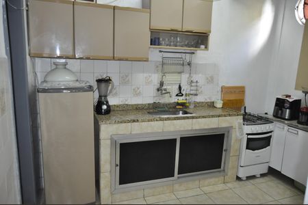 Casa à venda com 3 quartos, 129m² em Inhaúma, Rio de Janeiro