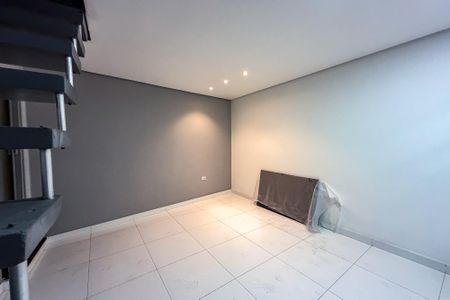 Studio para alugar com 45m², 2 quartos e sem vaga Studio para alugar com 45m², 2 quartos e sem vagaSala