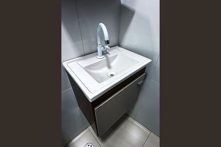 Studio para alugar com 45m², 2 quartos e sem vaga Studio para alugar com 45m², 2 quartos e sem vagaBanheiro 1