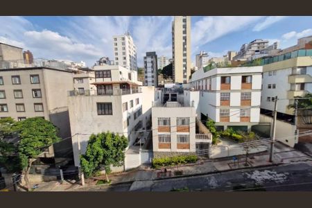 Foto 01 de apartamento para alugar com 3 quartos, 85m² em Gutierrez, Belo Horizonte