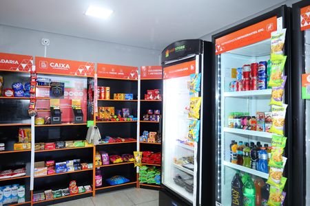 Área comum - Mercado de apartamento para alugar com 3 quartos, 54m² em Vila Taquari, São Paulo
