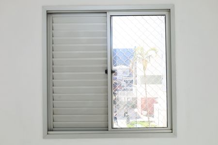 Quarto 1 de apartamento para alugar com 3 quartos, 54m² em Vila Taquari, São Paulo