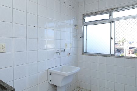 Área de Serviço de apartamento para alugar com 3 quartos, 54m² em Vila Taquari, São Paulo