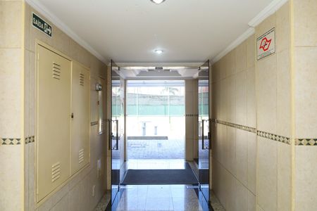 Apartamento à venda com 54m², 3 quartos e 1 vagaÁrea comum -Saguão do prédio