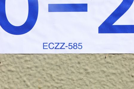 Apartamento à venda com 54m², 3 quartos e 1 vagaPlaca GRANDE instalada na fachada do condomínio, dia 01.08.2026 - Código da placa: ECZZ-585