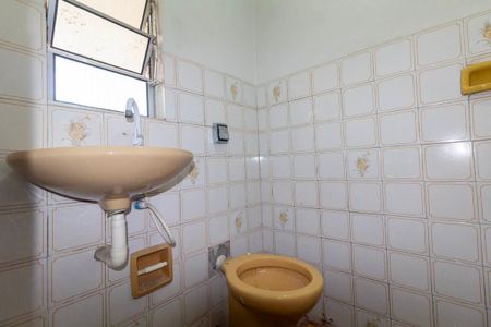 Casa para alugar com 152m², 2 quartos e 1 vaga Casa para alugar com 152m², 2 quartos e 1 vagaBanheiro 2
