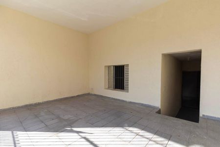 Casa para alugar com 152m², 2 quartos e 1 vaga Casa para alugar com 152m², 2 quartos e 1 vagaGaragem
