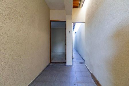 Casa para alugar com 152m², 2 quartos e 1 vaga Casa para alugar com 152m², 2 quartos e 1 vagaCorredor