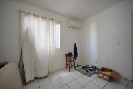 Sala de apartamento para alugar com 2 quartos, 50m² em Serraria, São José