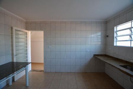 COZINHA de casa para alugar com 2 quartos, 225m² em Jardim das Vertentes, São Paulo