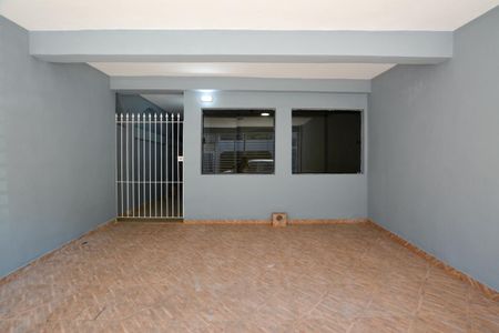 GARAGEM de casa para alugar com 2 quartos, 225m² em Jardim das Vertentes, São Paulo