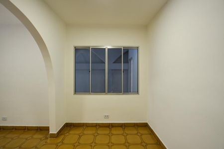 SALA de casa para alugar com 2 quartos, 225m² em Jardim das Vertentes, São Paulo