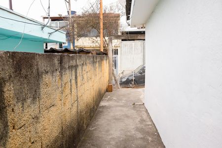 Corredor de casa à venda com 1 quarto, 125m² em Santo Antônio, Osasco
