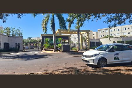 Apartamento para alugar com 70m², 2 quartos e 1 vaga Apartamento para alugar com 70m², 2 quartos e 1 vagaFachada e portaria