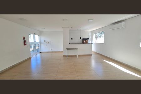 Apartamento para alugar com 70m², 2 quartos e 1 vaga Apartamento para alugar com 70m², 2 quartos e 1 vagaÁrea comum - Salão de festas