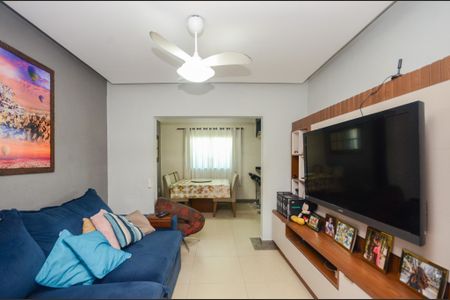 Casa para alugar com 2 quartos, 256m² em Vila Itaberaba, São Paulo