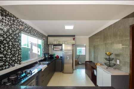 Cozinha de casa para alugar com 2 quartos, 256m² em Vila Itaberaba, São Paulo