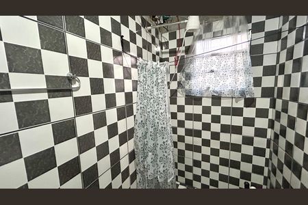 Banheiro de casa à venda com 2 quartos, 250m² em Vila Bancaria, Guarulhos