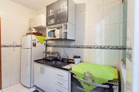 Cozinha de casa de condomínio à venda com 2 quartos, 54m² em Jardim Leblon, Belo Horizonte