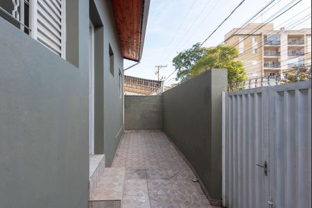 Quintal de casa para alugar com 3 quartos, 255m² em Parque Santa Bárbara, Campinas