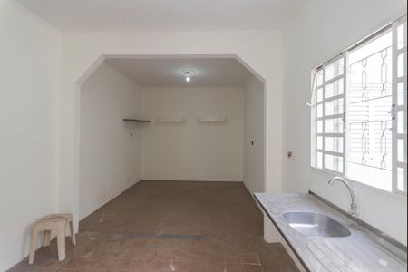 Casa para alugar com 255m², 3 quartos e 3 vagas Casa para alugar com 255m², 3 quartos e 3 vagasEdícula