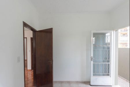 Casa para alugar com 255m², 3 quartos e 3 vagas Casa para alugar com 255m², 3 quartos e 3 vagasQuarto 2