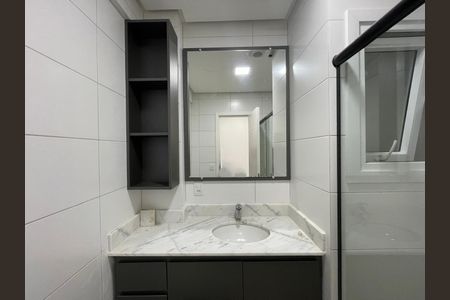 Banheiro social de apartamento para alugar com 2 quartos, 77m² em Vila Rosa, Novo Hamburgo