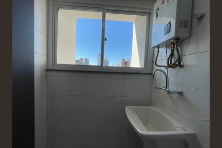 Área de serviço de apartamento para alugar com 2 quartos, 77m² em Vila Rosa, Novo Hamburgo