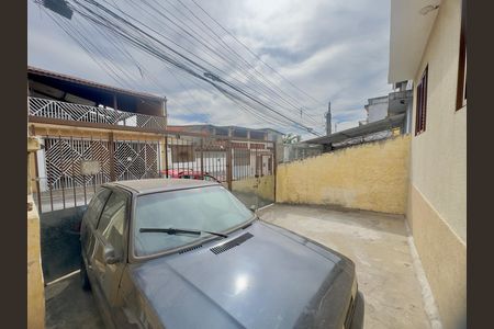 Garagem de casa para alugar com 5 quartos, 155m² em Jardim Palmira, Guarulhos
