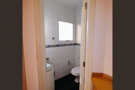 Casa de condomínio para alugar com 90m², 2 quartos e 2 vagas Casa de condomínio para alugar com 90m², 2 quartos e 2 vagasBanheiro