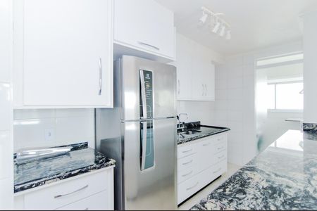 Cozinha de apartamento para alugar com 3 quartos, 82m² em Jardim Flor da Montanha, Guarulhos