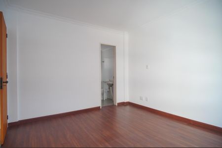 Apartamento para alugar com 107m², 3 quartos e 1 vagaSuíte